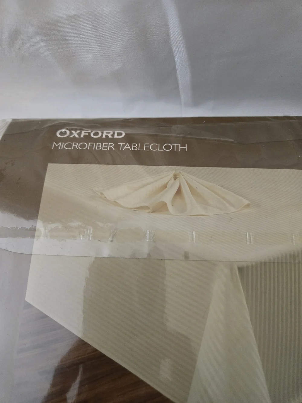 Oxford Microfiber Spill Proof Tablecloth 70inOxford Microfiber Round Tablecloth